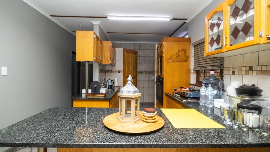 3 Bedroom Property for Sale in Safari Gardens North West